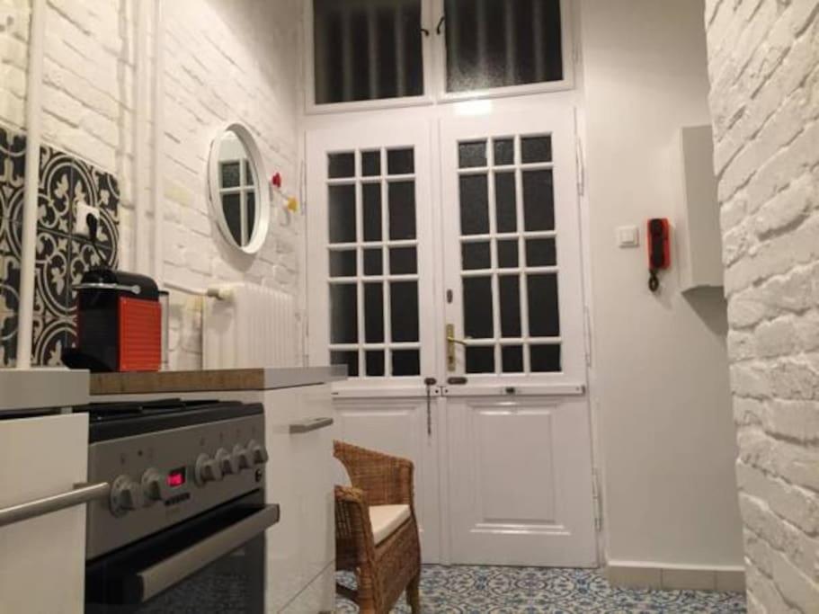 Trendy Home Near Basilica With Ac Budapest Exteriör bild