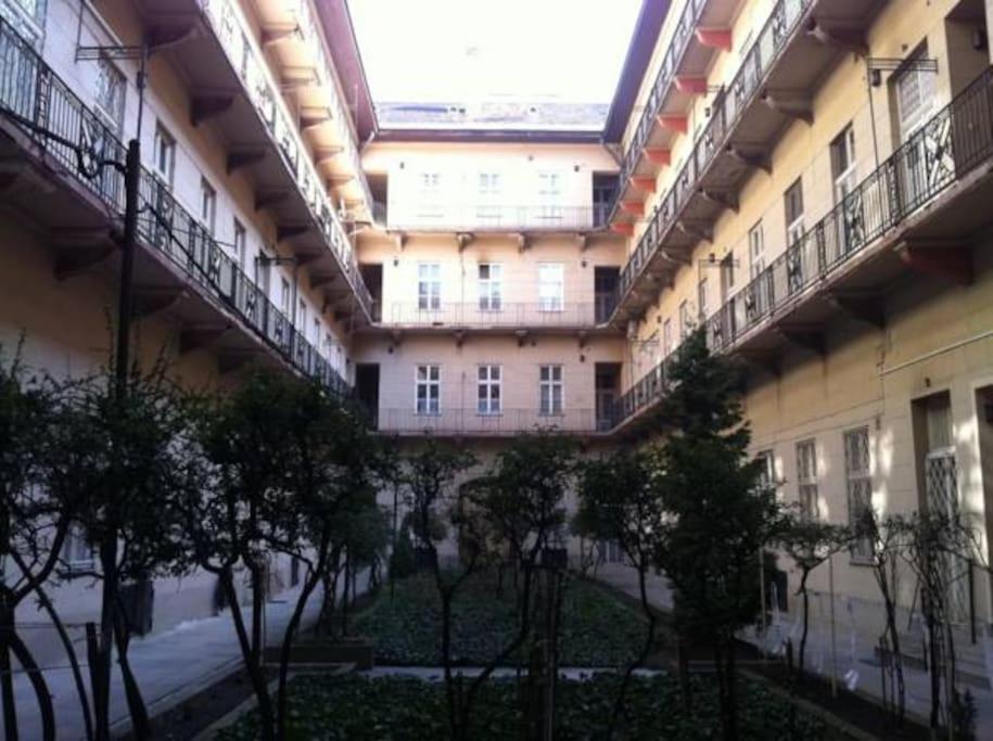 Trendy Home Near Basilica With Ac Budapest Exteriör bild